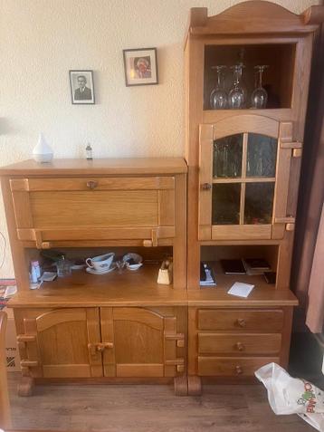 Gratis eiken kamerkast - snel ophalen!