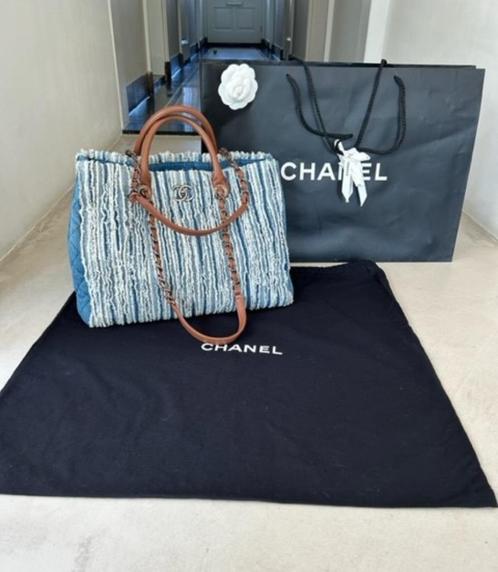 Orginele Chanel tas, Deauville maxi - in NIEUWSTAAT!, Sieraden, Tassen en Uiterlijk, Tassen | Damestassen, Zo goed als nieuw, Shopper