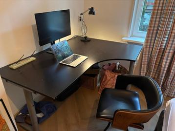 Hoekbureau - afbeelding 6 Hoekbureau - afbeelding 6