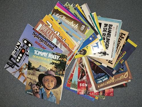 Stapel verzameling strips diversen doos vol 40x evt ook los, Boeken, Stripboeken, Gelezen, Meerdere stripboeken, Ophalen of Verzenden