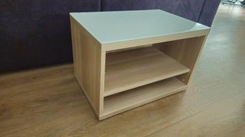Ikea Besta met glasplaat (wit) - afbeelding 1 Ikea Besta met glasplaat (wit) - afbeelding 1