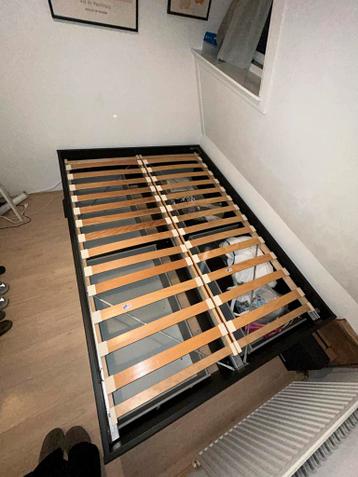 Brimnes Bedframe 140x200 + Lattenbodems - afbeelding 5 Brimnes Bedframe 140x200 + Lattenbodems - afbeelding 5