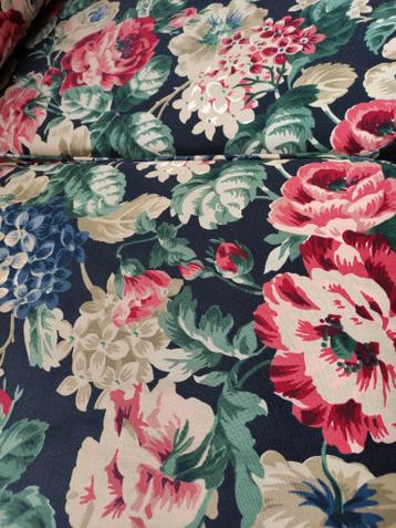 Ikea ektorp twee zitsbank met bloemmotief - afbeelding 7 Ikea ektorp twee zitsbank met bloemmotief - afbeelding 7