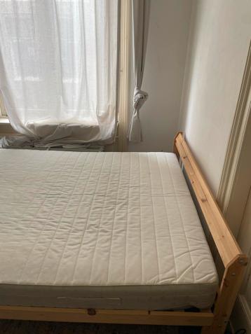 Ikea Vesteröy Matras & Neiden Bedframe - afbeelding 3 Ikea Vesteröy Matras & Neiden Bedframe - afbeelding 3