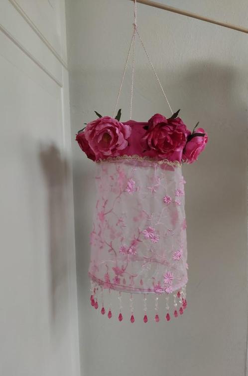 Hanglamp, rose met bloemen, Huis en Inrichting, Lampen | Hanglampen, Zo goed als nieuw, Minder dan 50 cm, Overige materialen, Ophalen of Verzenden