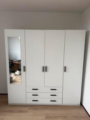 Witte Ikea Pax kledingkast 200x200 cm - afbeelding 1 Witte Ikea Pax kledingkast 200x200 cm - afbeelding 1