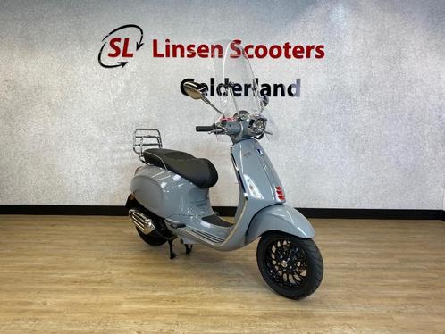 Vespa Sprint 25 km/h Nardo Grey 2018, Fietsen en Brommers, Snorfietsen en Snorscooters, Zo goed als nieuw, Vespa, Ophalen of Verzenden