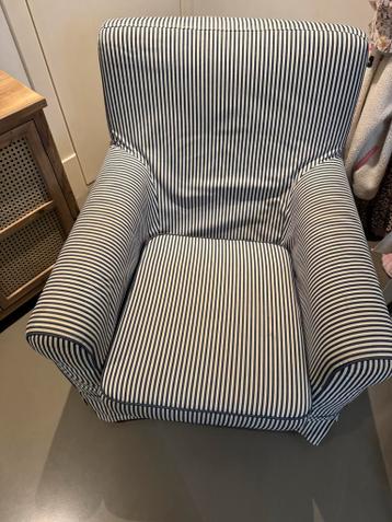 Gestreepte Fauteuil - IKEA Ektorp Stijl - afbeelding 1 Gestreepte Fauteuil - IKEA Ektorp Stijl - afbeelding 1