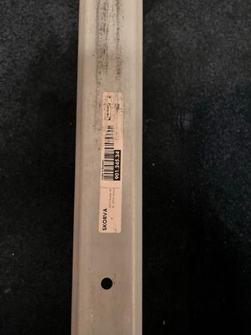 Wit IKEA Skorva Bedframe 140x200 + Lattenbodems - afbeelding 2 Wit IKEA Skorva Bedframe 140x200 + Lattenbodems - afbeelding 2