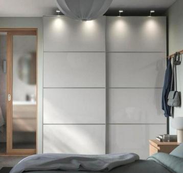 IKEA pax | kledingkast | wit | schuifdeuren | topstaat! - afbeelding 2 IKEA pax | kledingkast | wit | schuifdeuren | topstaat! - afbeelding 2