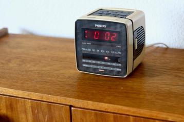 Vintage wekker radio | Philips D3110 Clock Radio