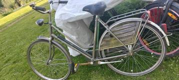 Fiets Gazelle Oud Opknapper opknapfiet voor kleiner persoon.