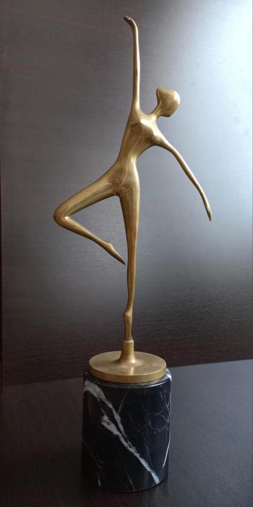 Bronzen beeld abstract vrouw op marmeren sokkel, Antiek en Kunst, Antiek | Koper en Brons, Brons, Ophalen