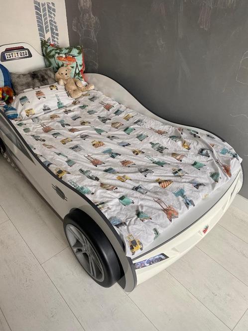 Kinderbed - autobed - bed kind wit - zgan - raceauto bed, Kinderen en Baby's, Kinderkamer | Bedden, Zo goed als nieuw, 180 cm of meer