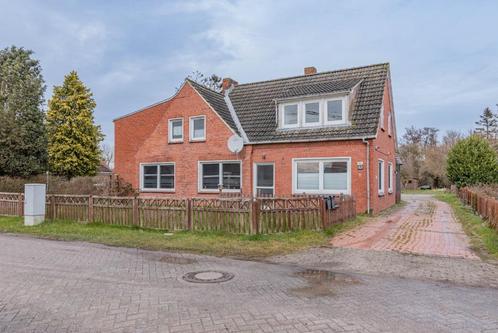 Groot woonhuis met riante tuin bij Bunde!, Huizen en Kamers, Buitenland, Duitsland, Woonhuis, Dorp