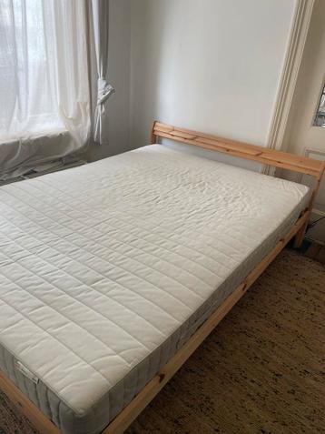 Ikea Vesteröy Matras & Neiden Bedframe - afbeelding 2 Ikea Vesteröy Matras & Neiden Bedframe - afbeelding 2