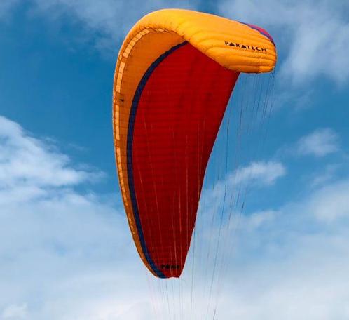 COMPLETE PARAGLIDE SET - PARATECH (ZEER GOEDE STAAT), Sport en Fitness, Zweefvliegen en Paragliding, Zo goed als nieuw, Complete paraglider