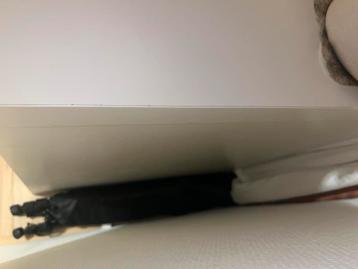 Ikea Malm Bureau - Gebruikt - afbeelding 7 Ikea Malm Bureau - Gebruikt - afbeelding 7