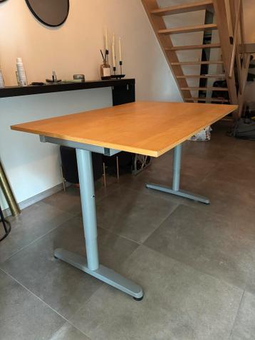 Ikea galant bureau te loop - afbeelding 1 Ikea galant bureau te loop - afbeelding 1