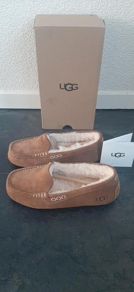 UGG Ansley maat 36 origineel nieuw Pantoffels loafers nieuw, Kleding | Dames, Schoenen, Nieuw, Pantoffels of Sloffen, Bruin, Ophalen of Verzenden