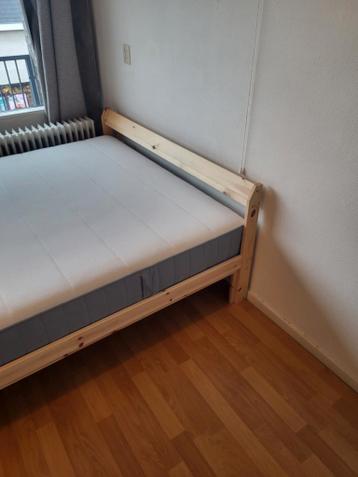 Ikea Neiden bed 140x200 + lattenbodem en matras - afbeelding 4 Ikea Neiden bed 140x200 + lattenbodem en matras - afbeelding 4
