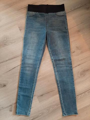 Skinny jeans met elastische tailleband maat S