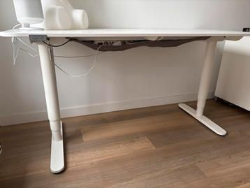 IKEA Bekant Bureau 160x80 - In hoogte verstelbaar - afbeelding 6 IKEA Bekant Bureau 160x80 - In hoogte verstelbaar - afbeelding 6