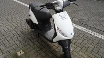 Piaggio zip 25/45km/h 4takt 1ste eig Mooie staat €1399