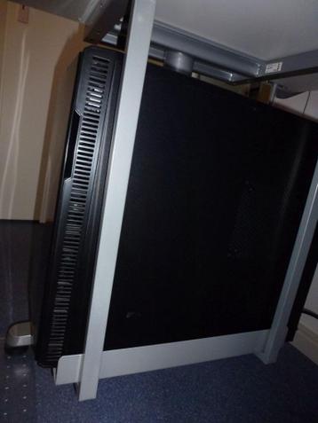 Twee IKEA Galant hoek bureaus 80x160 - afbeelding 7 Twee IKEA Galant hoek bureaus 80x160 - afbeelding 7