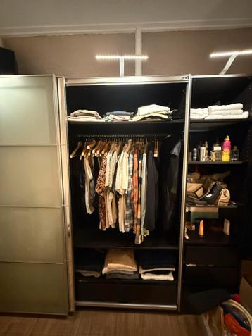 IKEA Pax Kast met Spiegel, Lades en Verlichting - afbeelding 8 IKEA Pax Kast met Spiegel, Lades en Verlichting - afbeelding 8