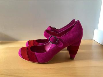 Suède schoenen, pumps, roze, oranje en rood, Invito, maat 39