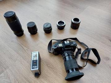 Pentax P50 camera + lenzen + accesoires