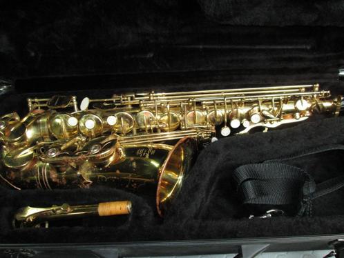 Altsaxofoon Stagg, Muziek en Instrumenten, Blaasinstrumenten | Saxofoons, Gebruikt, Alt, Met koffer, Ophalen of Verzenden