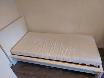 IKEA bed (MALM) - afbeelding 3