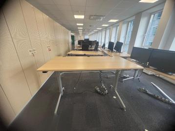 Elektrisch zit-sta bureau 160x80x72-138 cm, 90 stuks - afbeelding 7 Elektrisch zit-sta bureau 160x80x72-138 cm, 90 stuks - afbeelding 7