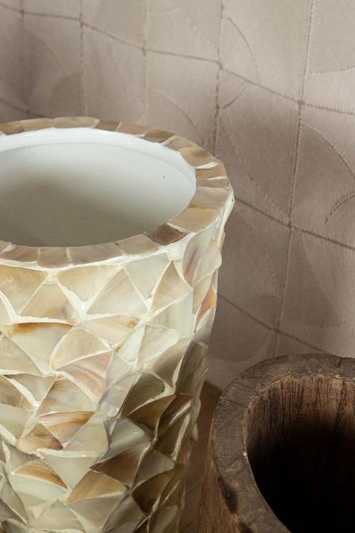 Nieuw! Daven Cream poly shell pot small round high maat S, Huis en Inrichting, Woonaccessoires | Vazen, Nieuw, Overige kleuren
