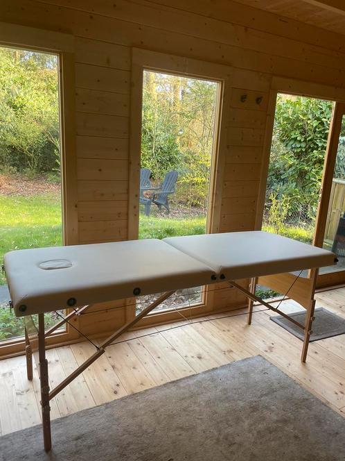 Inklapbare massagetafel 2 zones met houten frame, Sport en Fitness, Massageproducten, Zo goed als nieuw, Massagetafel, Ophalen