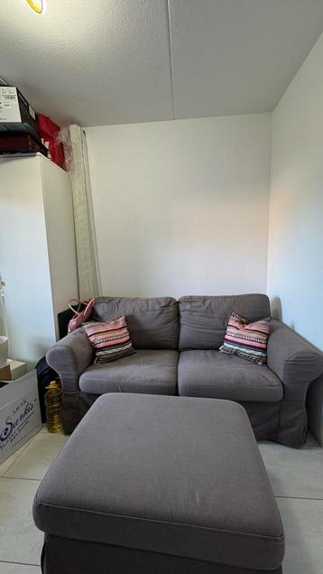 EKTORP 2-zitsbanken en Voetenbank met Extra Hoes - afbeelding 3 EKTORP 2-zitsbanken en Voetenbank met Extra Hoes - afbeelding 3