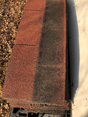 GRATIS rode dakshingles mooi stapeltje