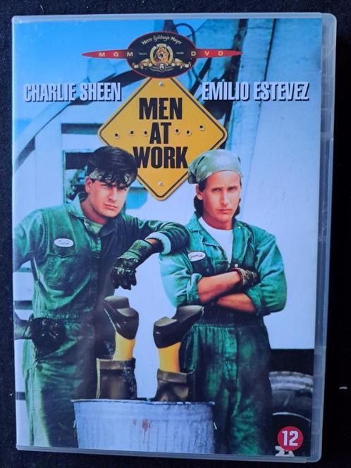 Men at Work "Charlie Sheen, Emilio Estevez", Cd's en Dvd's, Dvd's | Komedie, Ophalen of Verzenden