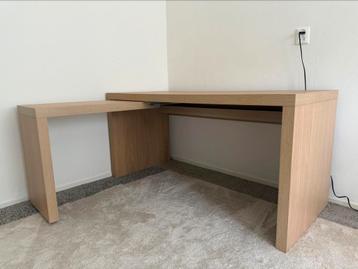 Ikea bureau Malm met uitrekbaar deel - afbeelding 1 Ikea bureau Malm met uitrekbaar deel - afbeelding 1