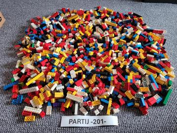 Partij  39.250x Basis LEGO bouwstenen,plaatjes & dakpannen