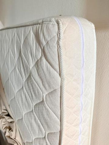 IKEA ESPEVÄR bedframe 140x200 + matras - afbeelding 6 IKEA ESPEVÄR bedframe 140x200 + matras - afbeelding 6