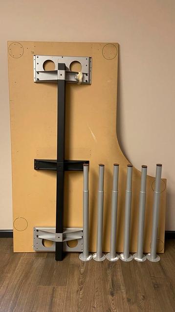 Bureaublad Ikea Galant + Poten - afbeelding 2 Bureaublad Ikea Galant + Poten - afbeelding 2