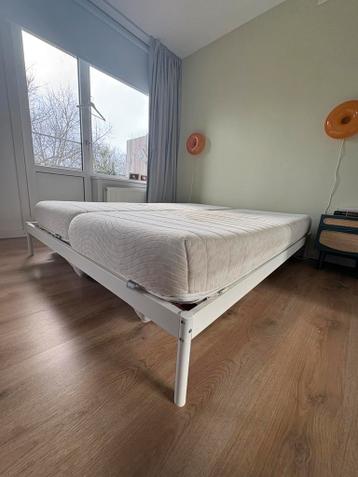 Vevelstad ikea bedframe 160x200 incl. Lattenbodems zgan - afbeelding 3 Vevelstad ikea bedframe 160x200 incl. Lattenbodems zgan - afbeelding 3