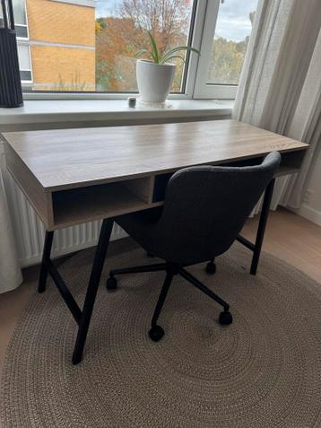 Bureau & Bureaustoel Jysk - Zo Goed Als Nieuw! - afbeelding 1 Bureau & Bureaustoel Jysk - Zo Goed Als Nieuw! - afbeelding 1