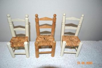 3 Leuke kleine poppen stoeltjes uit de jaren 1960 Nr 7333