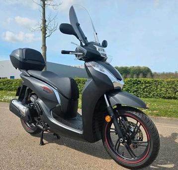 Honda SH300i ABS motorscooter bj 2020 230KM! | SH 300 SH300