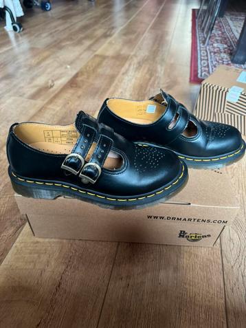Dr. Martens 8065 Mary Jane black instappers 