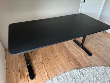 Ikea Bekant zwart bureau met afgeronde hoeken - afbeelding 3 Ikea Bekant zwart bureau met afgeronde hoeken - afbeelding 3